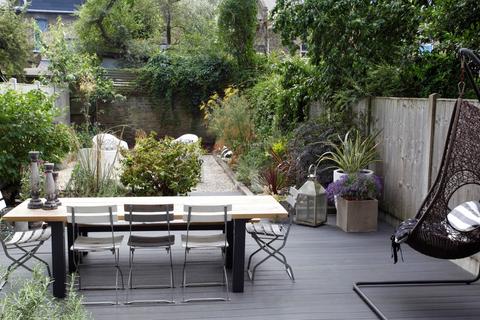 174 Brooke Road, London, E5 8AP