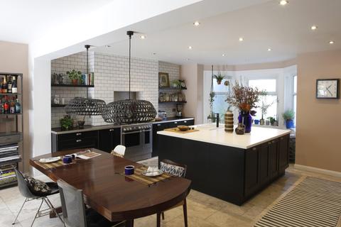 174 Brooke Road, London, E5 8AP