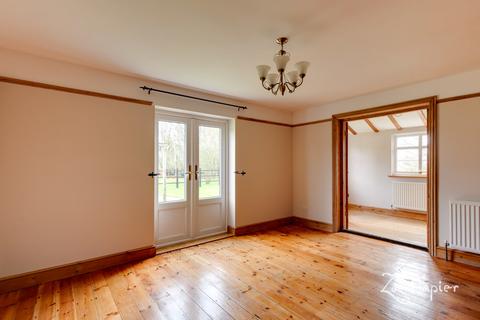 Fairfields, 34 Green Lane, Burnham-on-crouch, CM0 8PT