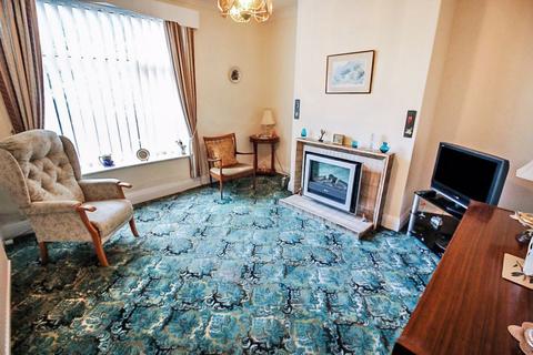 94 Castle Hill Road, Bury, BL9 7RW