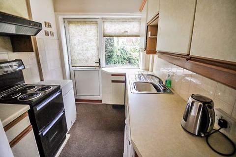94 Castle Hill Road, Bury, BL9 7RW