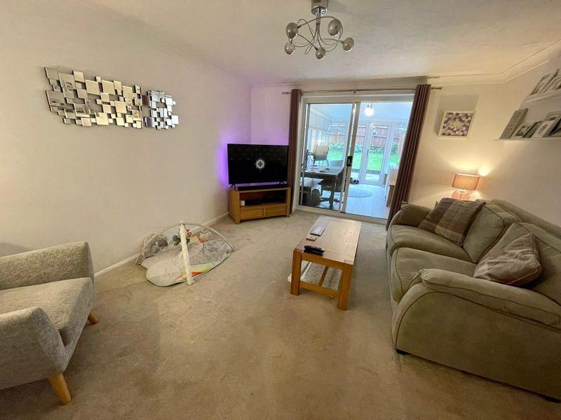 Coopers Way, Houghton Regis 2 bed semidetached house £250,000