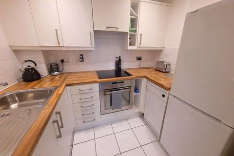 103 Wooldridge Close, Feltham, TW14 8BH