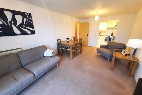 103 Wooldridge Close, Feltham, TW14 8BH