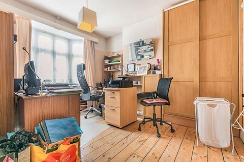 42 Braemar Road, Worcester Park, KT4 8SW
