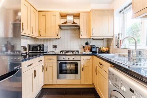 8 Chelmsford Close, Sutton, SM2 5BG