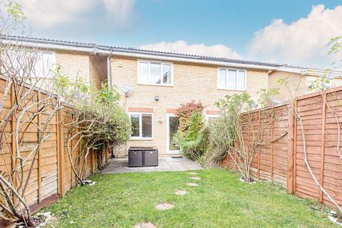 8 Chelmsford Close, Sutton, SM2 5BG