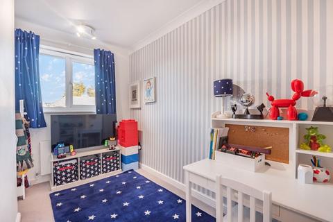 2 Midship Close, London, SE16 6BT