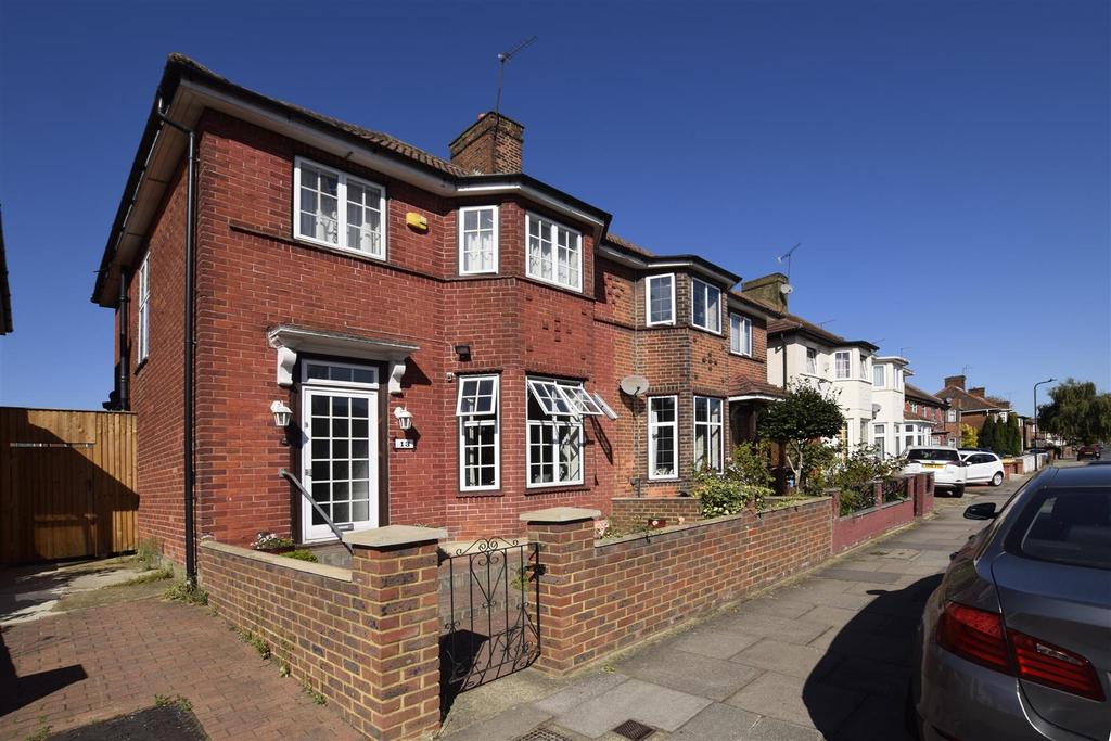 Chalfont Avenue, Wembley, Middlesex 3 bed property £560,000