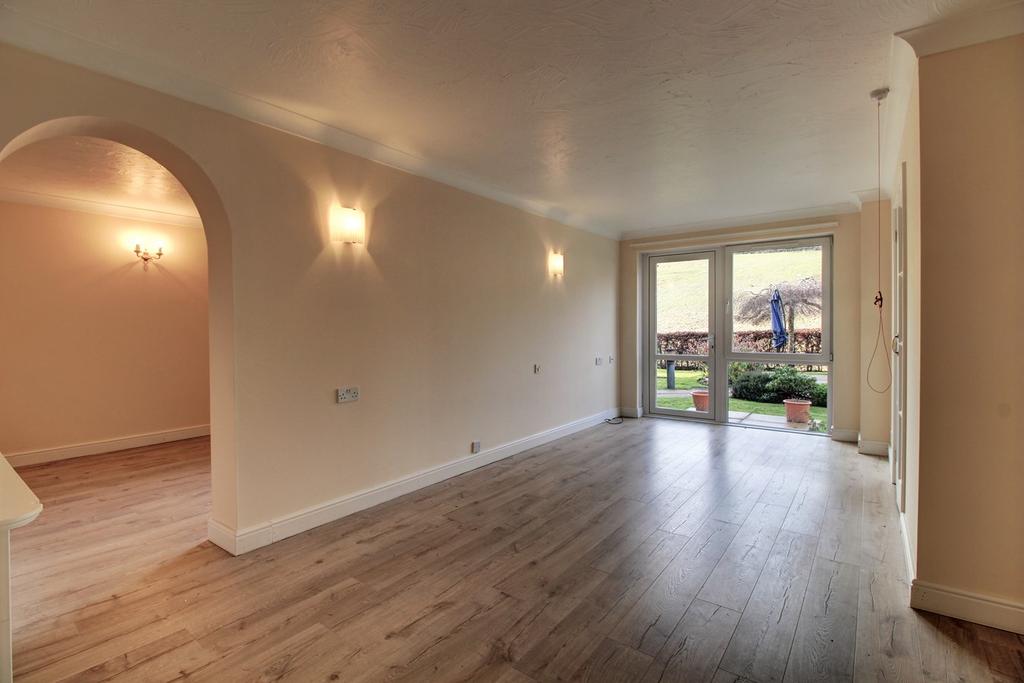 Stirling Road, Dunblane, FK15 1 bed retirement property £134,000
