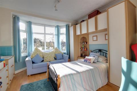 247 Cottingham Road, Hull, HU5 4AU