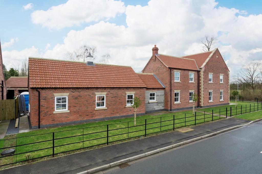 Boothgate, Howden, Goole 5 bed detached house £750,000