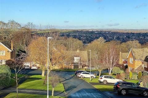 6 Chiltern Drive, Mirfield, WF14 8PZ