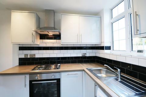 4 bedroom semi-detached house to rent, Broadwater Road, Tooting, London, SW17