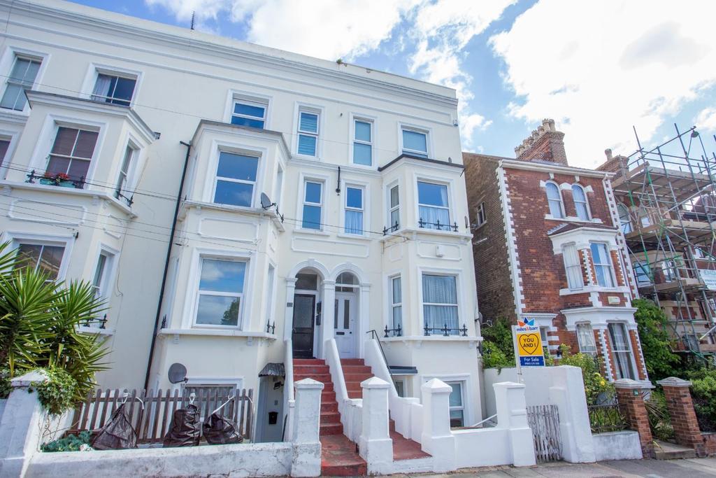 Ellington Road, Ramsgate 1 bed flat £695 pcm (£160 pw)