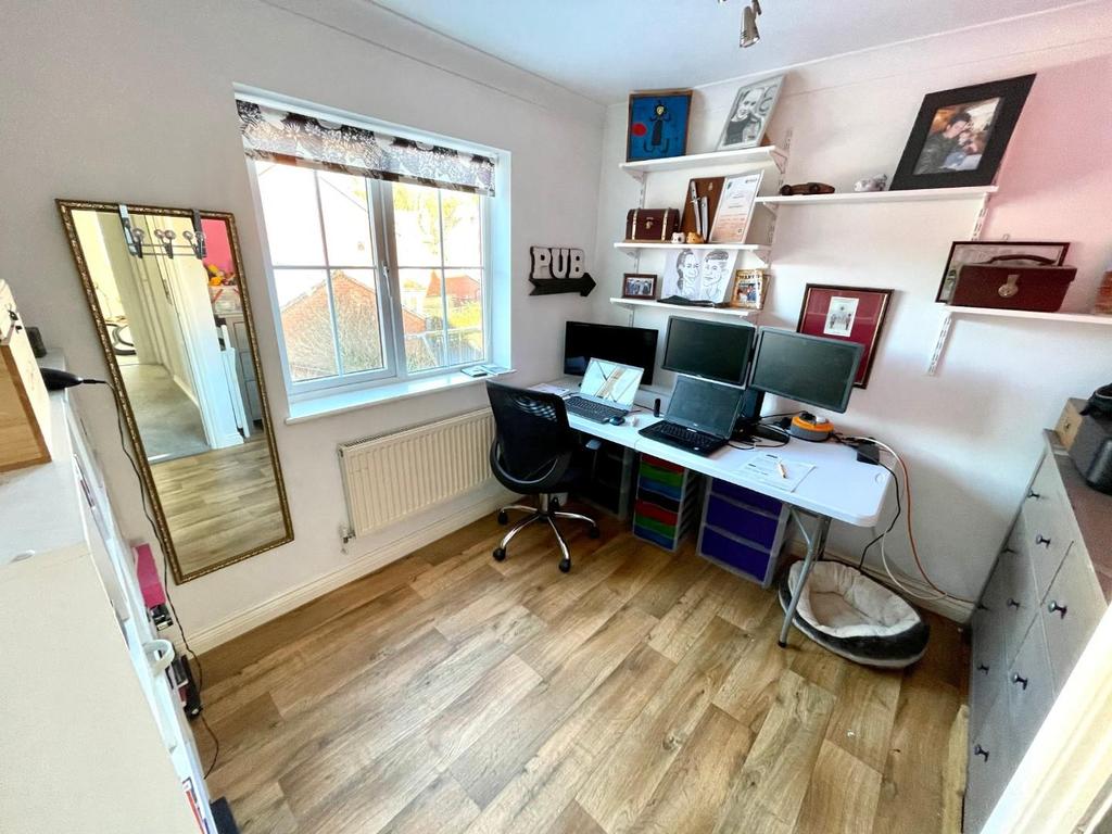 Bedroom 5.jpg