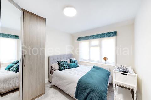 46 Buckingham Gardens, Edgware, HA8 6NB