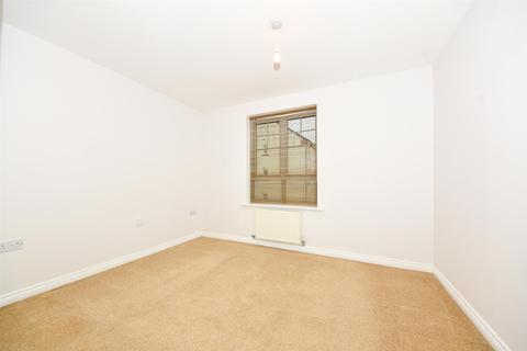 Apartment 20, Ansell Court Ansell Way, Warwick, CV34 4LZ