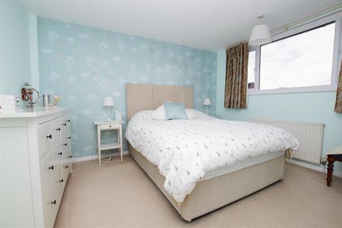 33 Barrington Close, Swindon, SN3 6HF