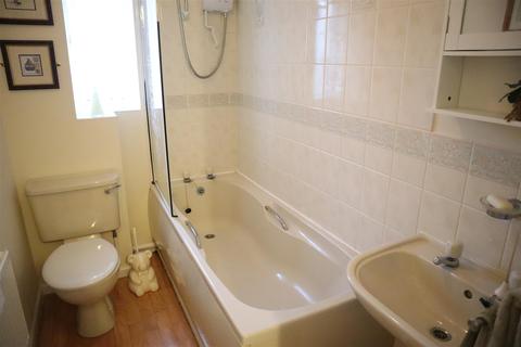 14 Clos Y Dderwen, Pembrey, Burry Port, SA16 0LE