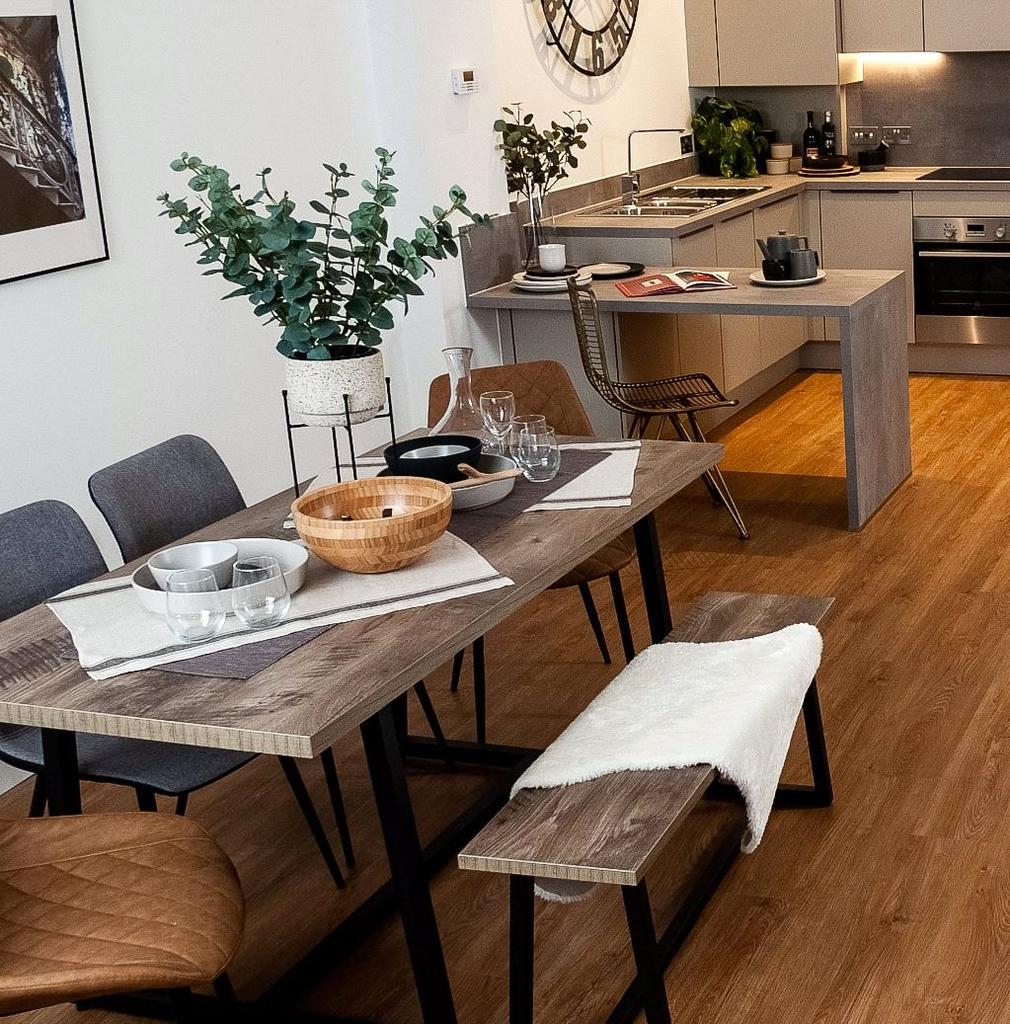 Kitchen / Dining