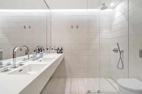 1 bedroom apartment to rent, Rathbone Place, London, W1T