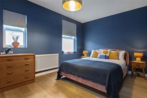 11 Sovereign Mews, London, E2 8ER