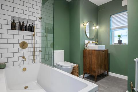 11 Sovereign Mews, London, E2 8ER