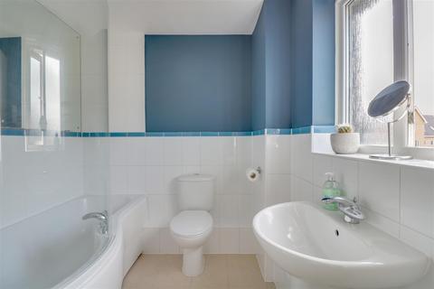2 Apollo Drive, Southend-on-sea, SS2 4GU