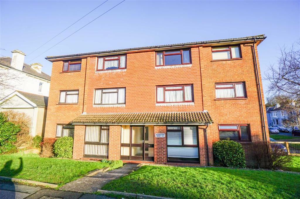 St Helens Park Road, Hastings, East Sussex 2 bed flat for sale £175,000