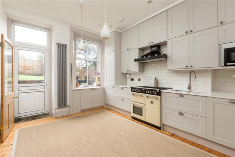 8 Lismore Crescent, Edinburgh, EH8 7DN