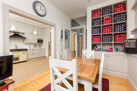 8 Lismore Crescent, Edinburgh, EH8 7DN