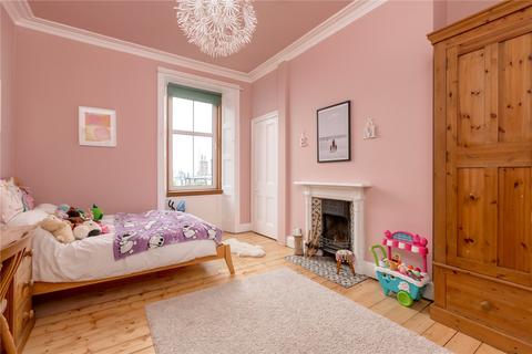 8 Lismore Crescent, Edinburgh, EH8 7DN