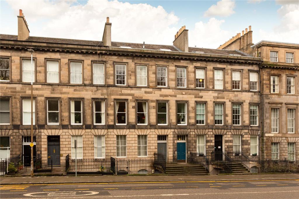Leopold Place, Edinburgh, EH7 3 bed apartment £527,000