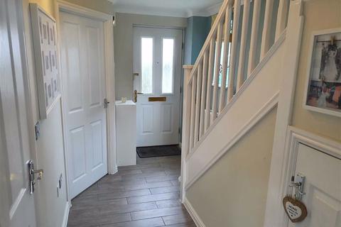 36 Gibbonsdown Rise, Barry, CF63 1DT