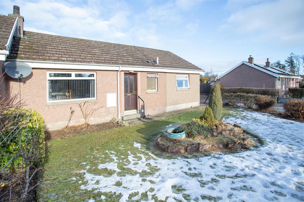 Marshall Place, Luncarty,Perth 3 bed house £178,000