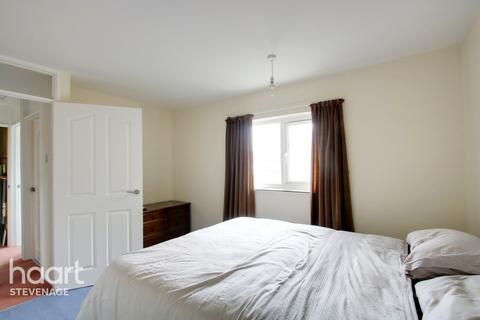 18 Bernhardt Crescent, Stevenage, SG2 0DR
