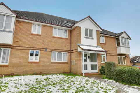 31 Bornedene, Potters Bar, EN6 3EL