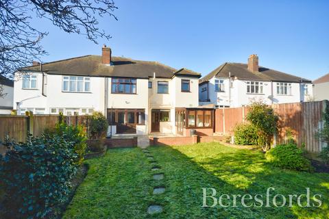 19 Repton Drive, Romford, RM2 5LP