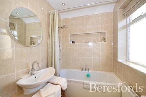 19 Repton Drive, Romford, RM2 5LP