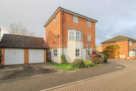 4 bedroom townhouse to rent, Tenison Manor, Cottenham