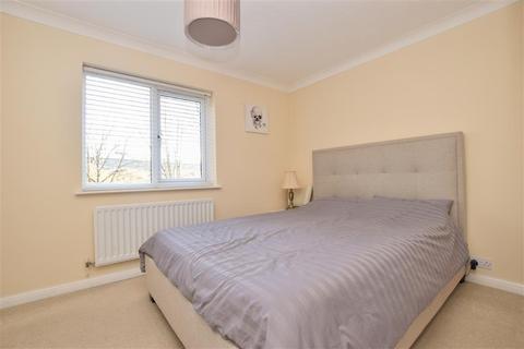 104 Alpine Road, Redhill, RH1 2LF
