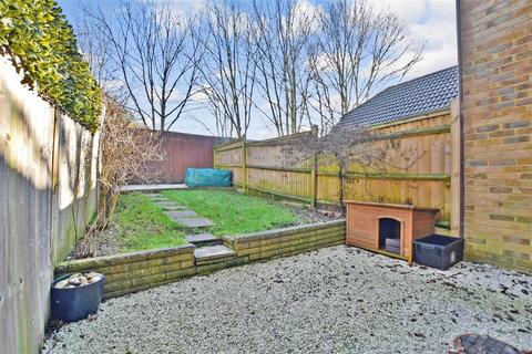 104 Alpine Road, Redhill, RH1 2LF