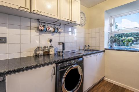 97 Red Lion Road, Surbiton, KT6 7QG