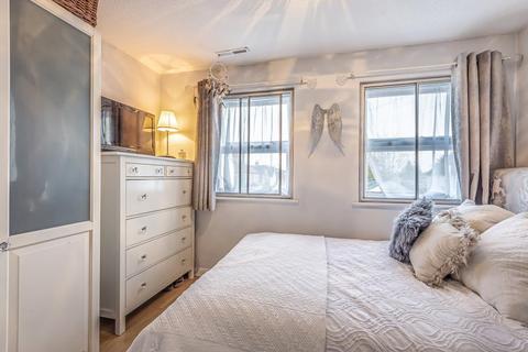 97 Red Lion Road, Surbiton, KT6 7QG