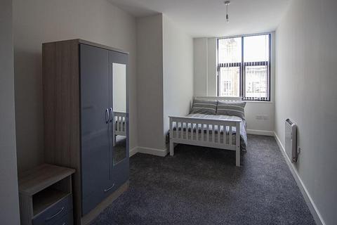 4 bedroom flat to rent, Flat 12 The Gas Works, 1 Glasshouse Street, NOTTINGHAM NG1 3BA