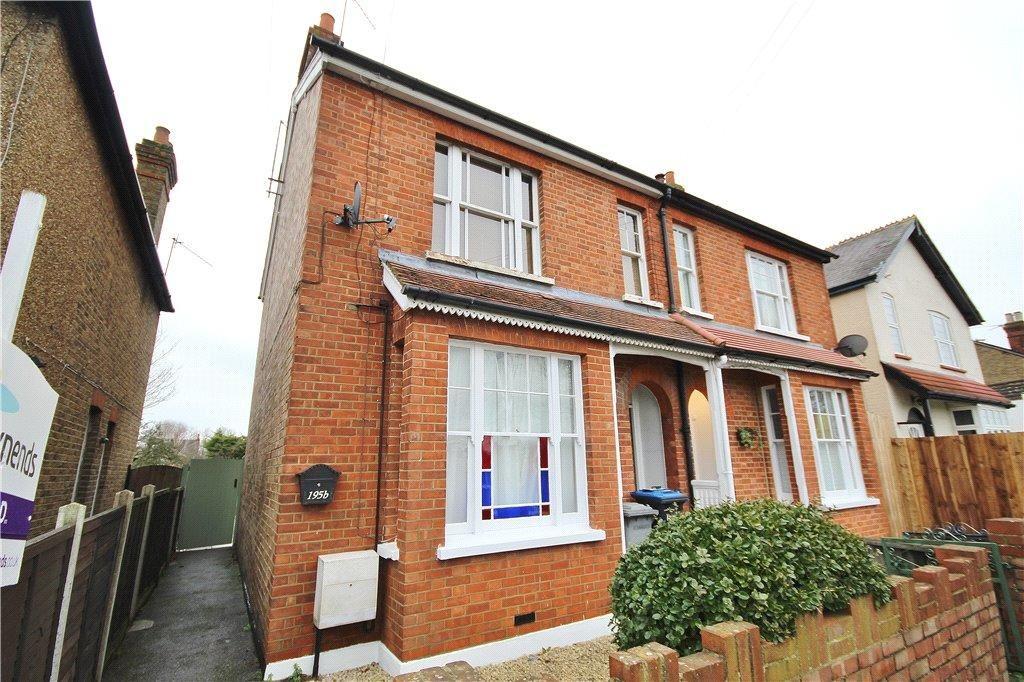 Pooley Green Road, Egham, Surrey... 1 bed flat £155,000