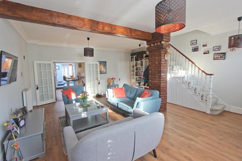 71 Carlyle Road, London, E12 6BW