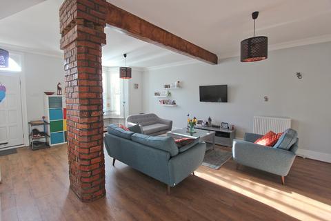 71 Carlyle Road, London, E12 6BW