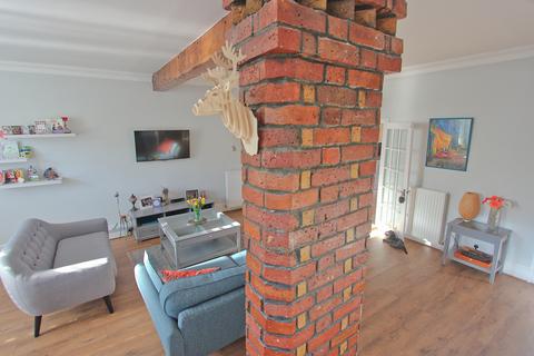 71 Carlyle Road, London, E12 6BW